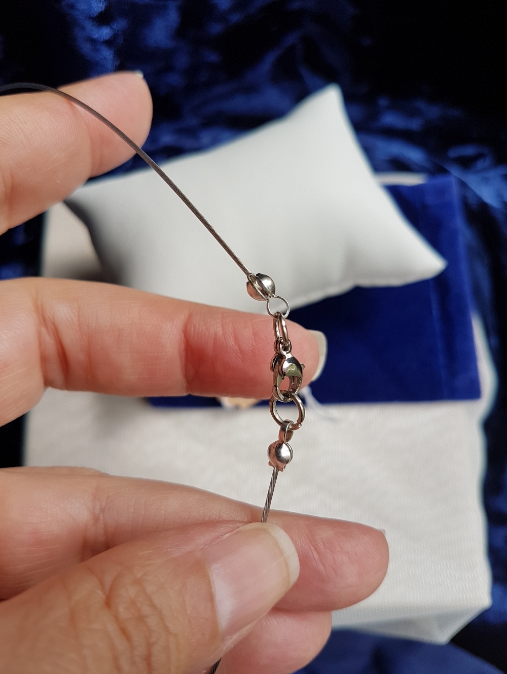Swarovski Elements Metallic Blue & White Delicate Choker Necklace NEW - Picture 14 of 15